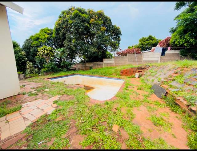 3 BEDROOM HOUSE FOR SALE IN MONTCLAIR